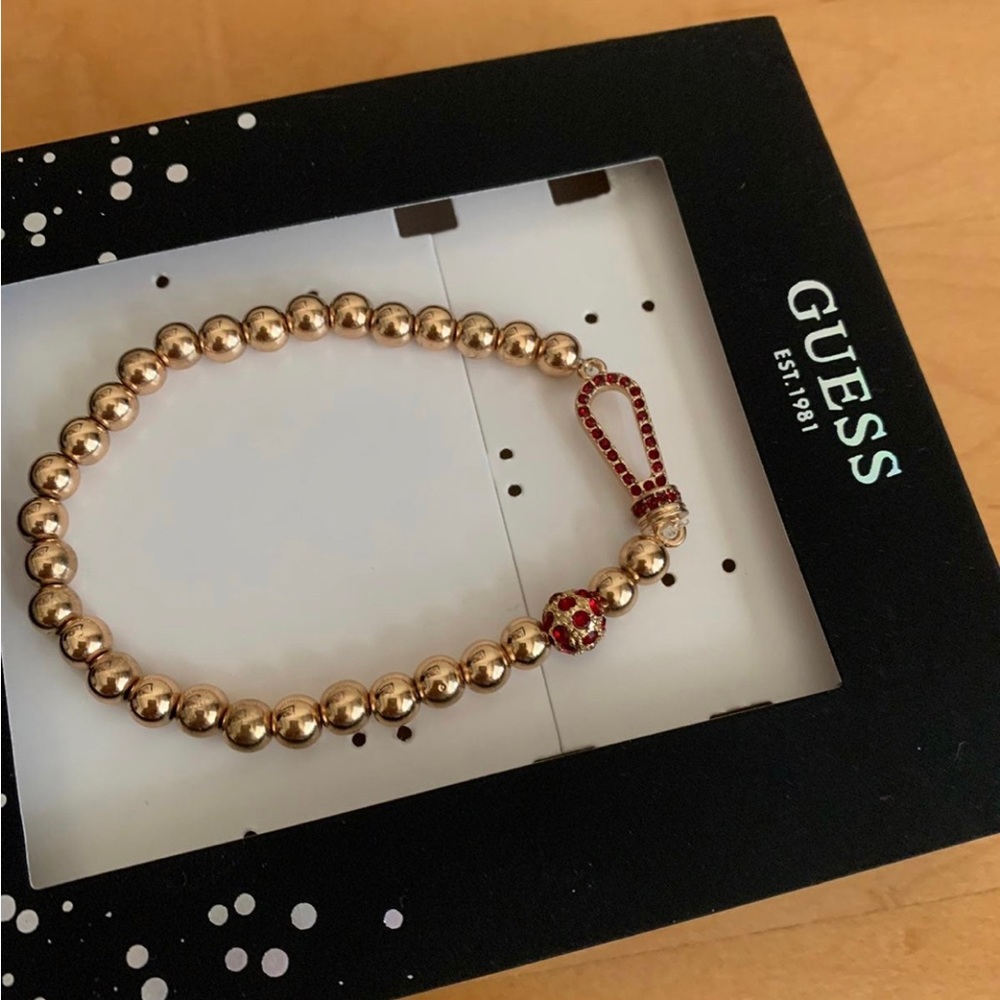 Guess Stretch Bracelet 2-1/2”